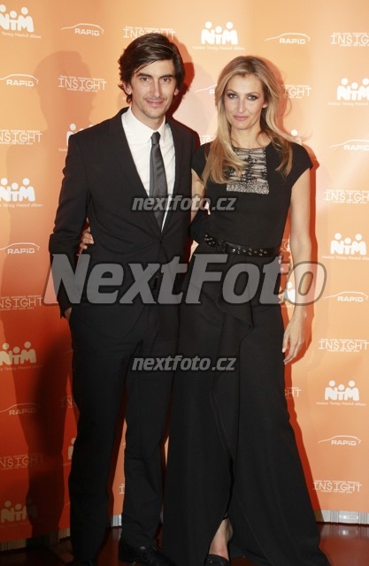 2758 Tereza Maxova Burak Oymen