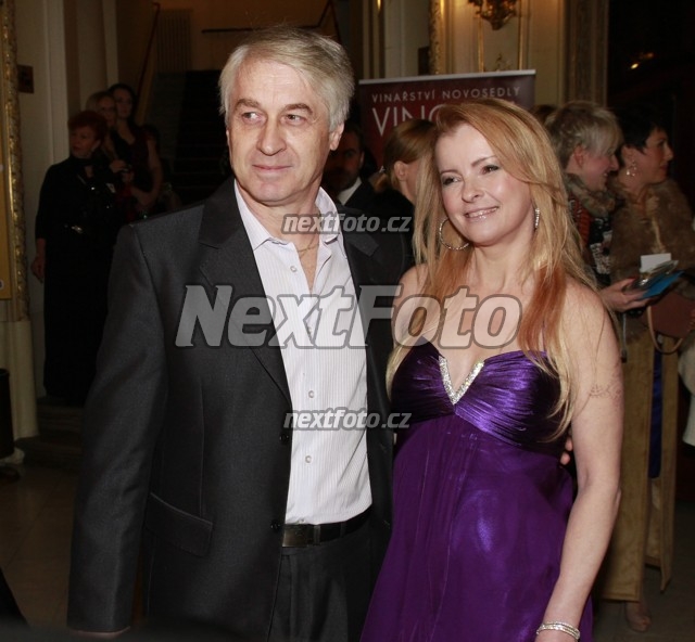 5115 Iveta Bartosova Josef Rychtar