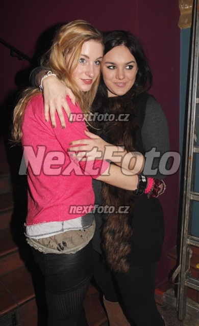 6085 Sabina Krovakova Ewa Farna