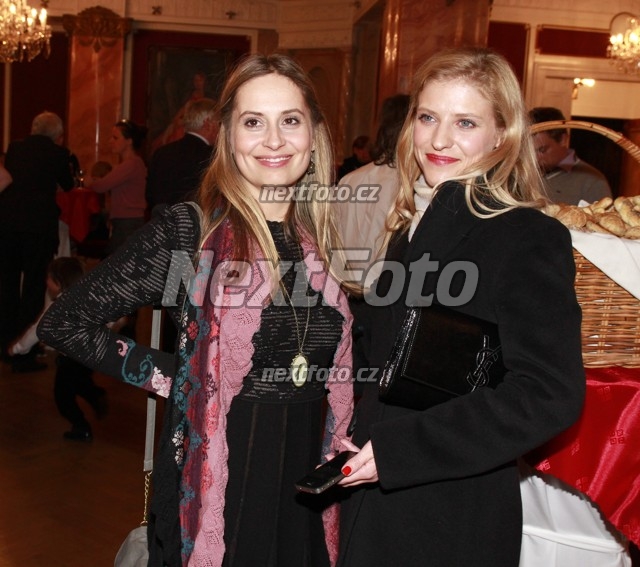 0991 Danica Jurcova Jitka Jezkova