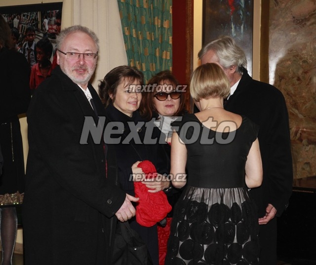 0993 Lenka Kny Josef Abrham Libuse Safrankova Miroslava Drozdova Safrankova