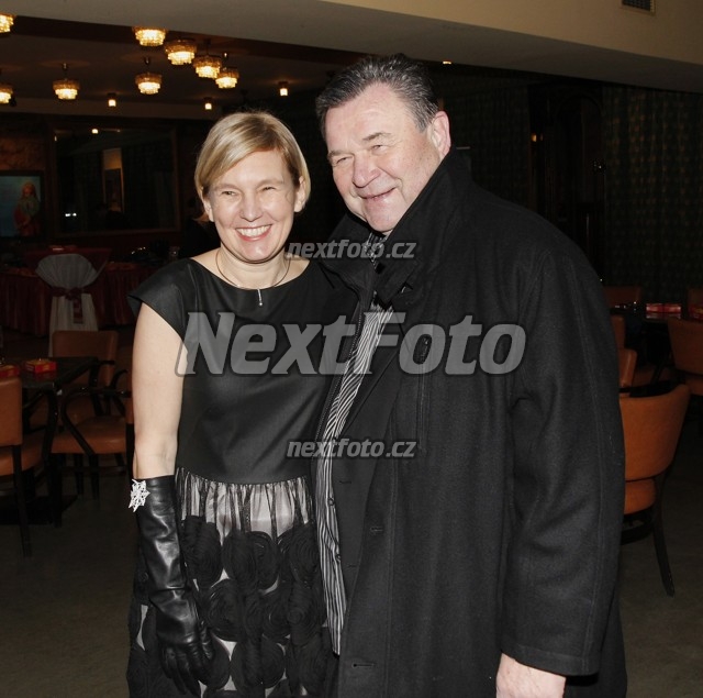 8797 Vaclav Postranecky Lenka Kny