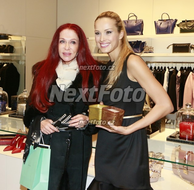 1352 Petra Nemcova Blanka Matragi