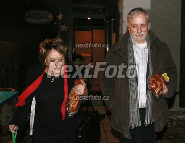2326 Jirina Bohdalova Zdenek Zelenka