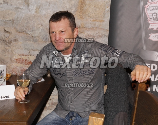 5794 Rostislav Osicka