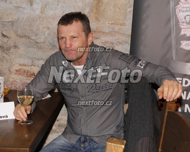 5795 Rostislav Osicka