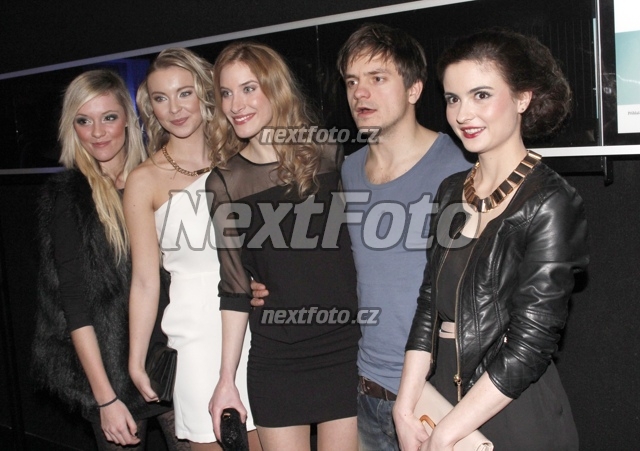 7586 Jiri Madl Eva Josefikova Marie Kruzikova
