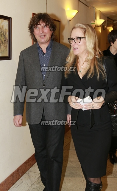 8236 Petr Malasek Katerina Bartu