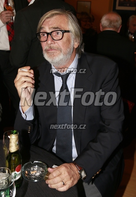 8487 Jiri Bartoska