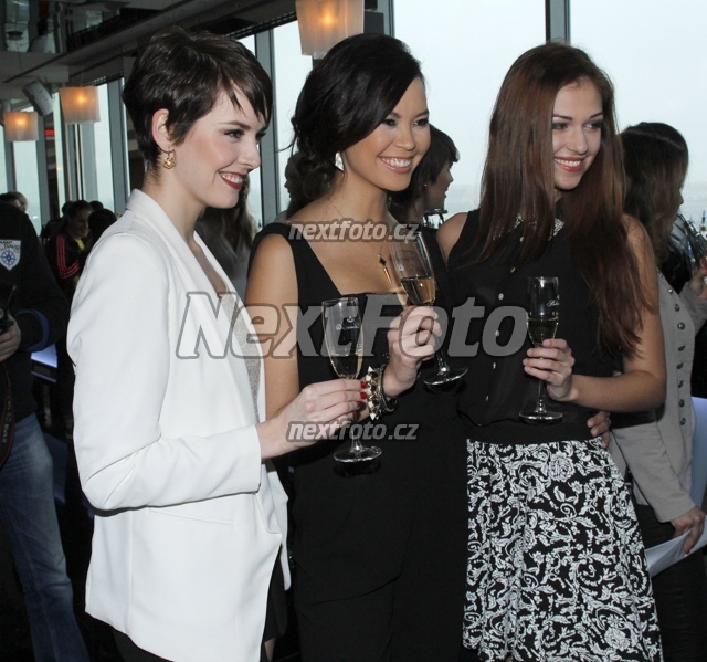 7869 Gabriela Kratochvilova Monika Leova Lucie Kovandova