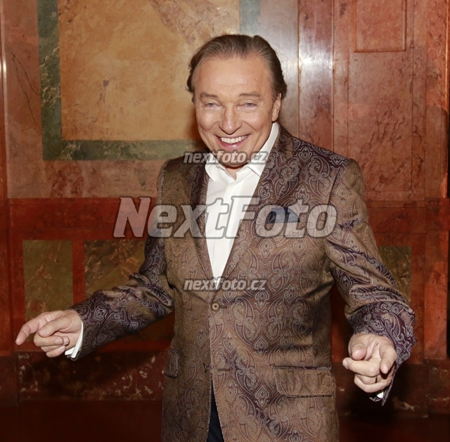 0209 Karel Gott