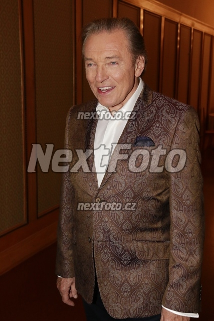 0254 Karel Gott