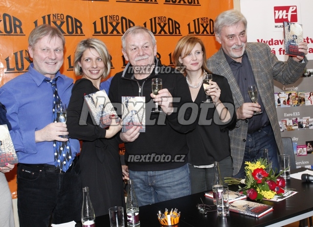 0719 Tereza Z Davle Zdenek Merta Karel Sip Jitka Schneiderova Jan Rosak
