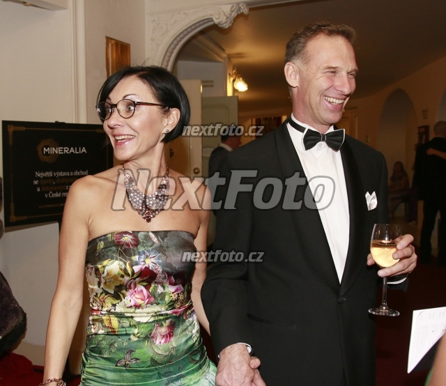 3428 Dominik Hasek Libuse Smuclerova