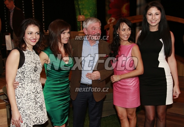 6269 Olga Sipkova Heidi Janku Denisa Jerabkova Eva Skalicka Vladimir Zelezny
