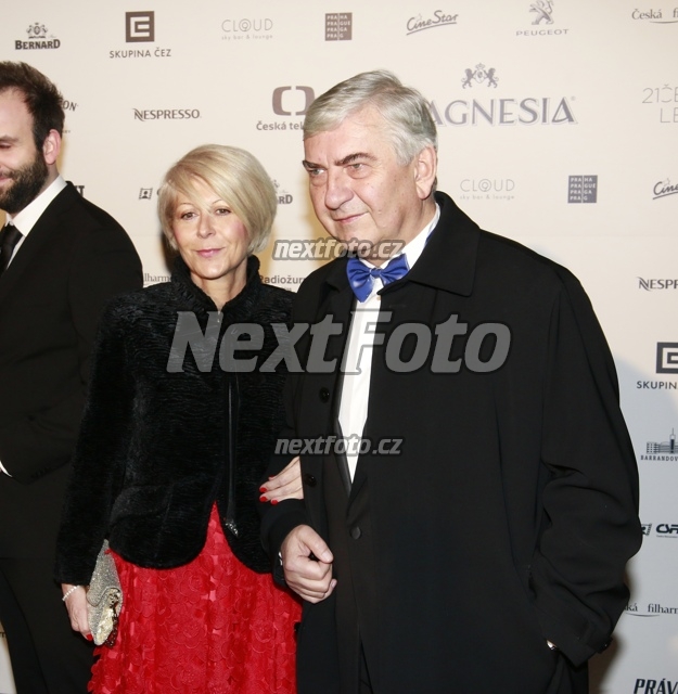 8224 Miroslav Donutil Zuzana Donutilova