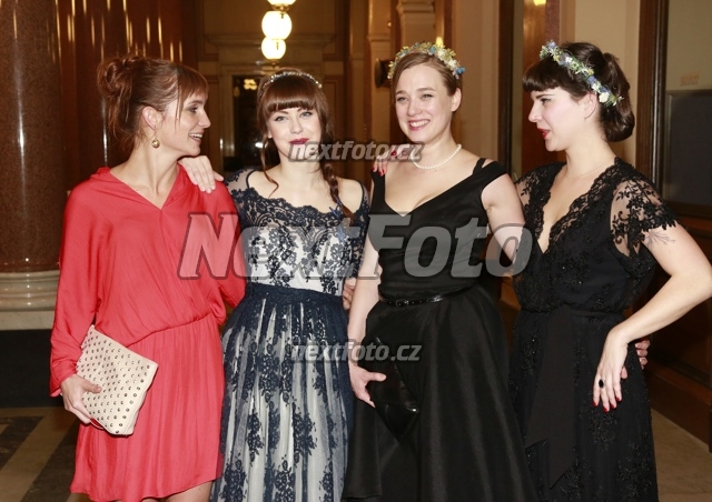 9145 Hana Vagnerova Jenovefa Bokova Kristyna Liska Bokova