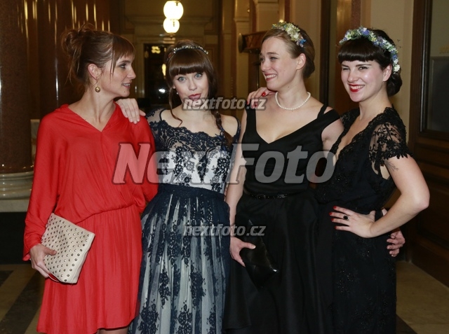 9146 Hana Vagnerova Jenovefa Bokova Kristyna Liska Bokova