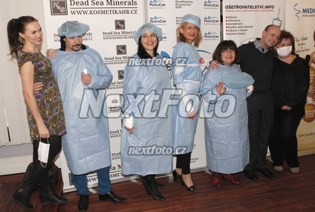 7037 Kamila Nyvltova Bohus Matus Jana Rychterova Stepanka Duchkova Ursula Klukova David Novotny Hanka Krizkova