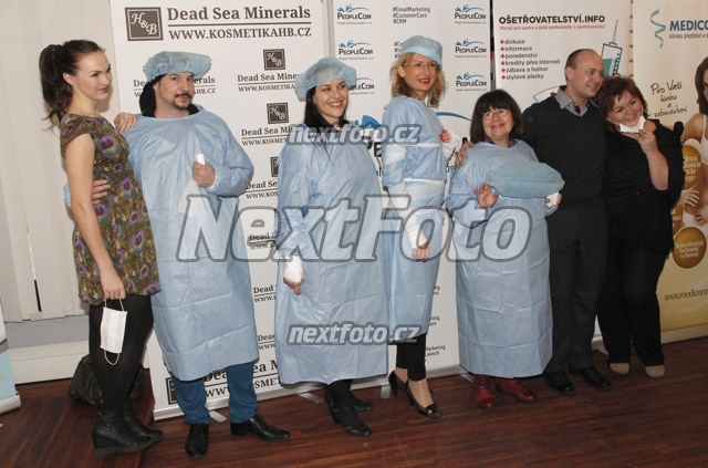 7041 Kamila Nyvltova Bohus Matus Jana Rychterova Stepanka Duchkova Ursula Klukova David Novotny Hanka Krizkova