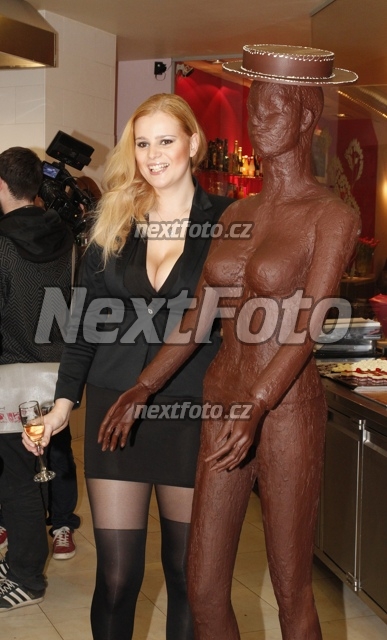 8026 Ornella Stikova