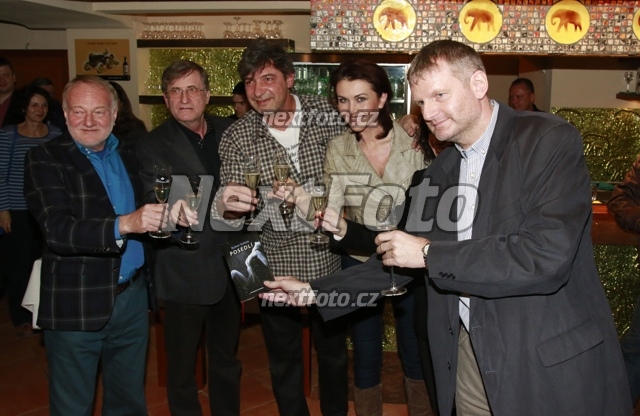 3879 Robert Sobota Ludek Sobota Jiri Babica Paula Wild Pavla Novakova