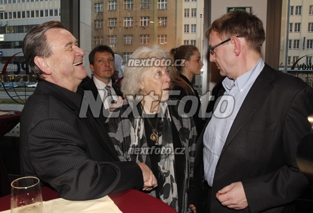 4324 Vaclav Postranecky Kveta Fialova Jiri Hromada