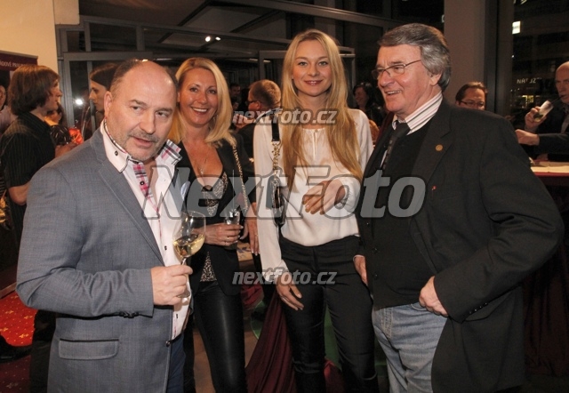 4581 Michal David Vlastimil Harapes Barbora Mottlova