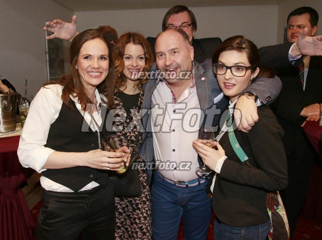 5428 Michal David Lucie Bergerova Hana Holisova Kristyna Malerova Podzimkova