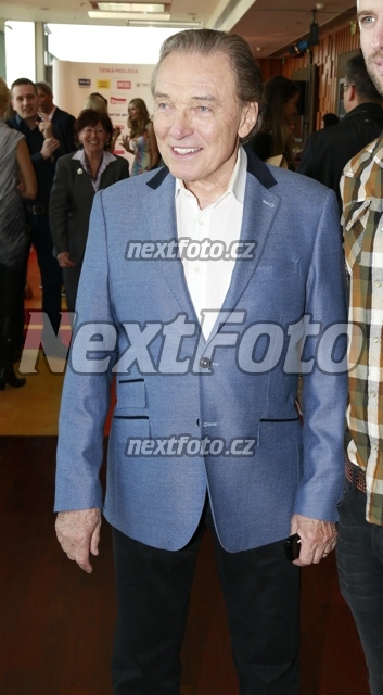6623 Karel Gott
