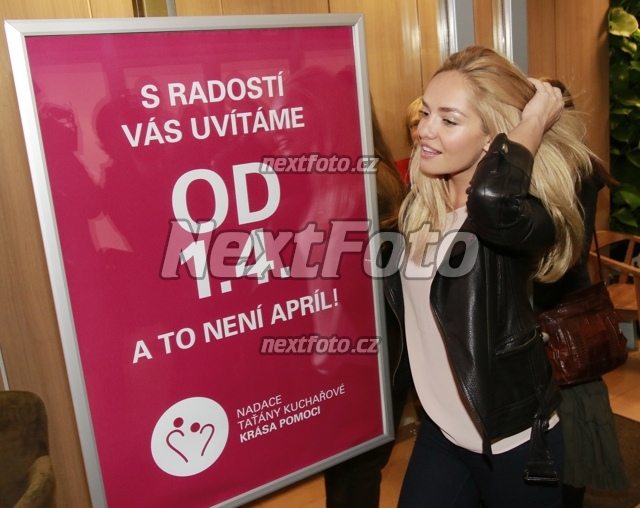 7625 Tatana Kucharova