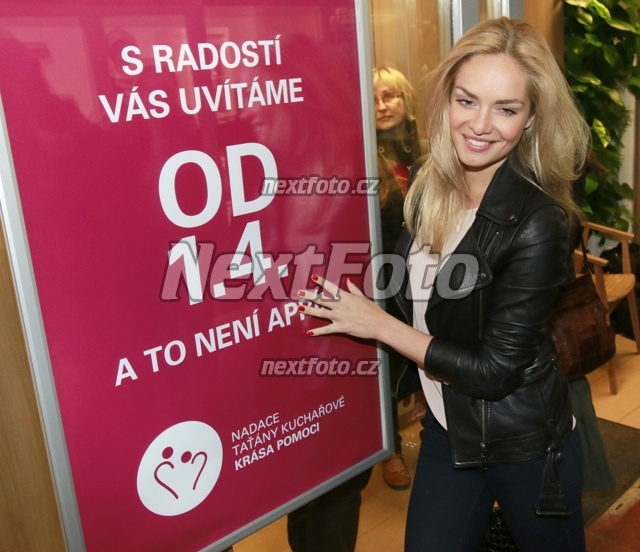 7630 Tatana Kucharova