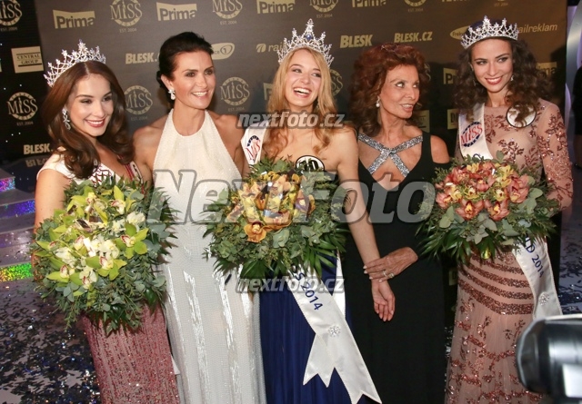 9139 Gabriela Frankova Tereza Skoumalova Nikola Buranska Michaela Malacova Sophia Loren