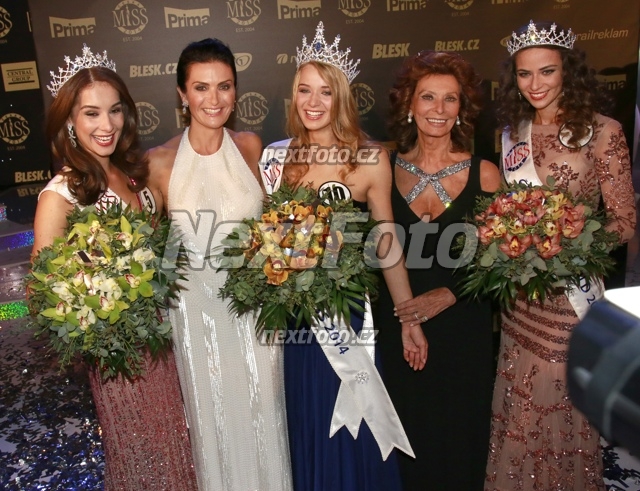 9144 Gabriela Frankova Tereza Skoumalova Nikola Buranska Michaela Malacova Sophia Loren