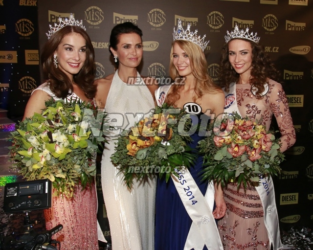 9161 Gabriela Frankova Tereza Skoumalova Nikola Buranska Michaela Malacova