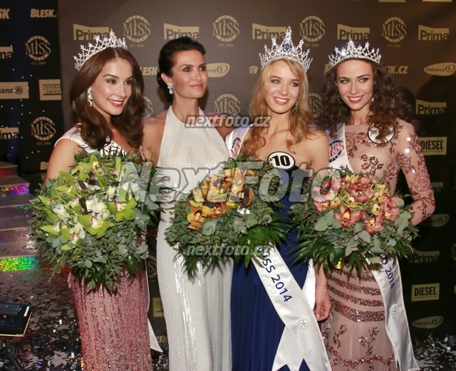 9163 Gabriela Frankova Tereza Skoumalova Nikola Buranska Michaela Malacova