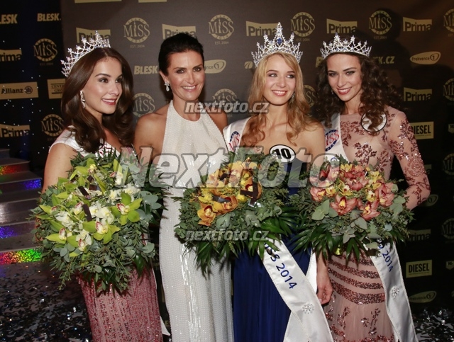 9170 Gabriela Frankova Tereza Skoumalova Nikola Buranska Michaela Malacova