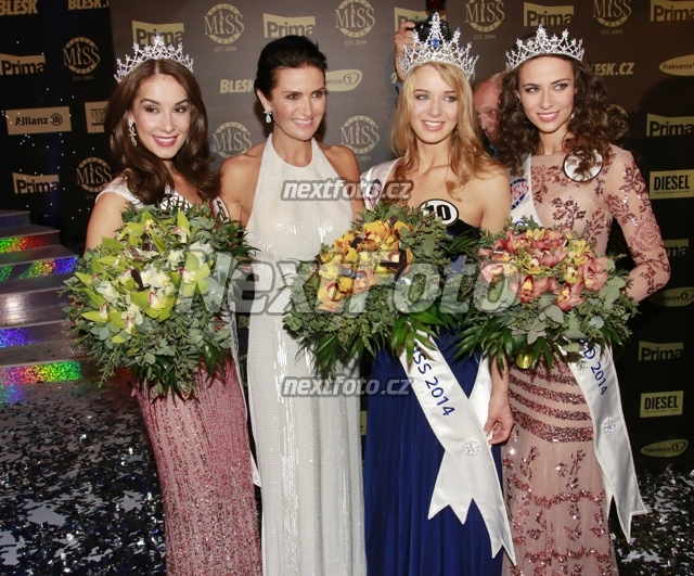 9182 Gabriela Frankova Tereza Skoumalova Nikola Buranska Michaela Malacova