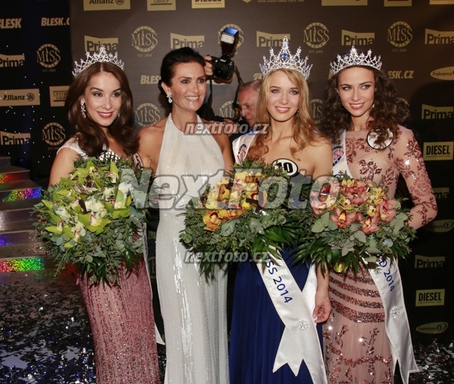 9183 Gabriela Frankova Tereza Skoumalova Nikola Buranska Michaela Malacova