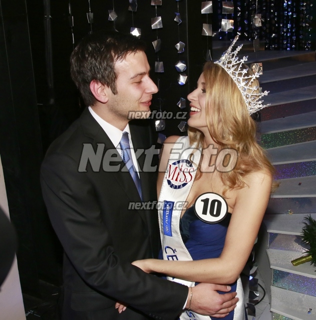 9220 Gabriela Frankova