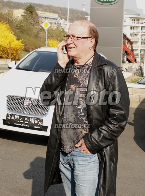 1233 Petr Janda