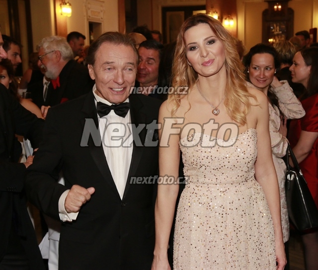 2307 Karel Gott Ivana Gottova