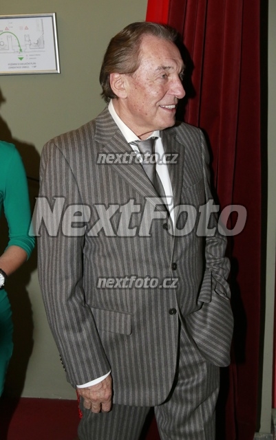 3428 Karel Gott