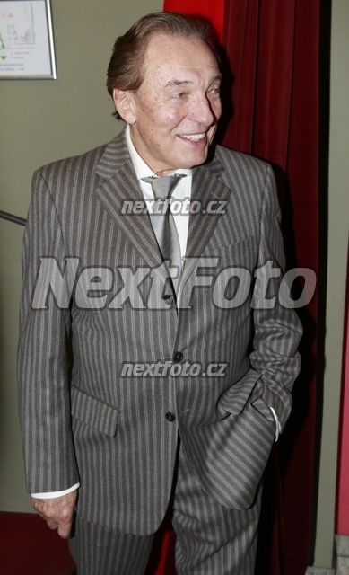 3430 Karel Gott