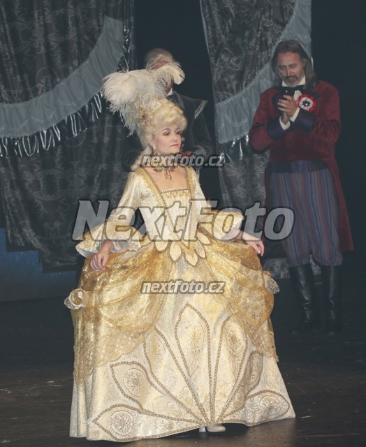 4370 Iva Maresova