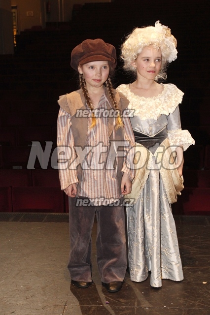 5889 Charlotte Ella Gottova Nelly Sofie Gottova