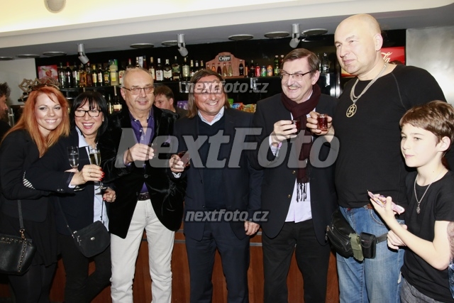 6620 Michaela Noskova Peter Kovarcik Zdenek Bartak Lou Fananek Hagen