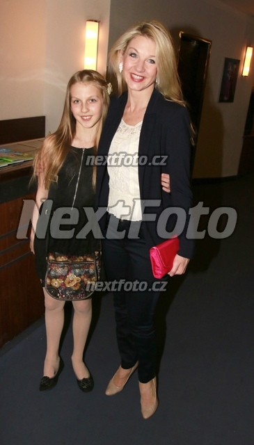 6647 Sabina Laurinova Valentyna Vojtkova