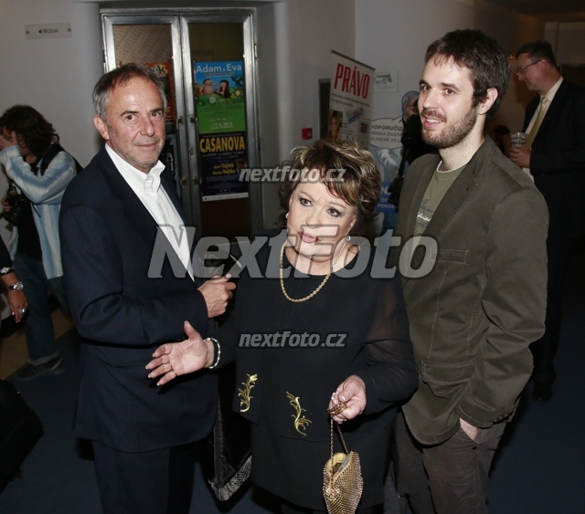 7116 Jirina Bohdalova Marek Ciccotti