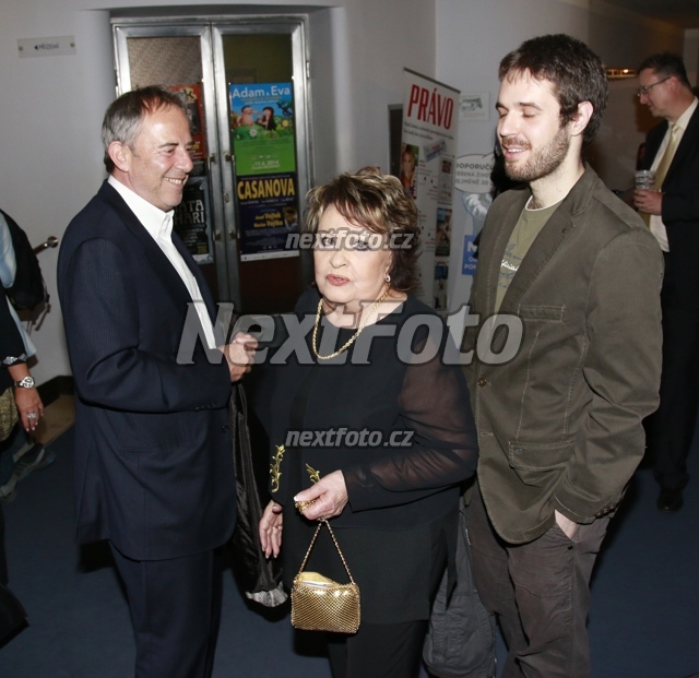7120 Jirina Bohdalova Marek Ciccotti